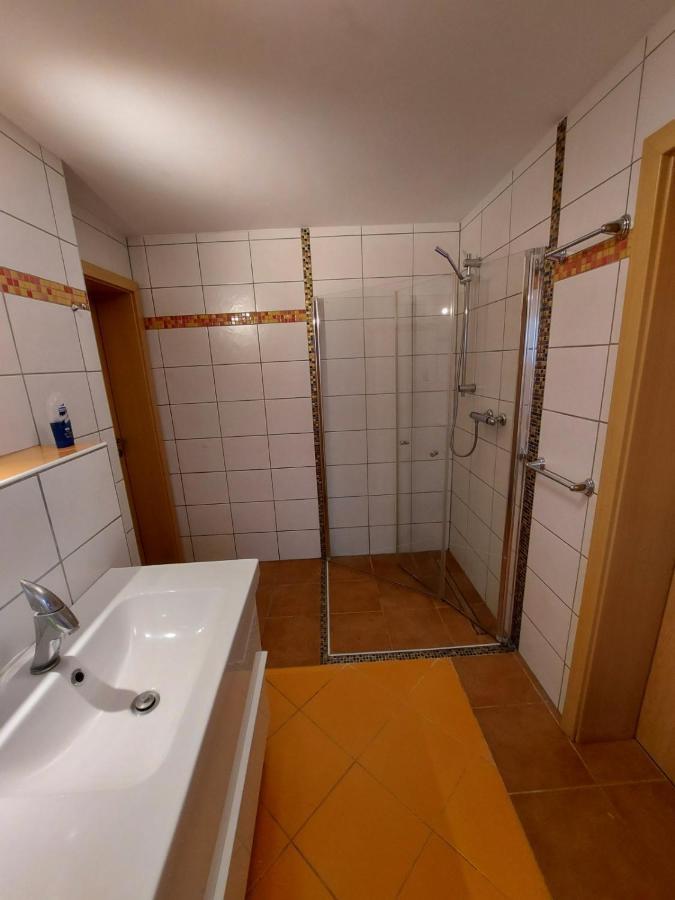 Lovely Appartment With Private Patio And Private Entrance In Luxembourg 60M2 Saeul Extérieur photo